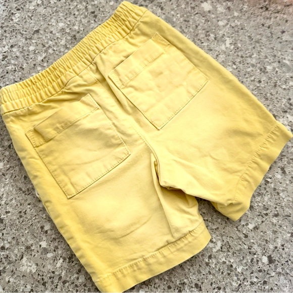 Toddler Easy Pull-On Shorts with Washwell™ | Gap - Size XS (4/5) 👖🌈 - Picture 2 of 6